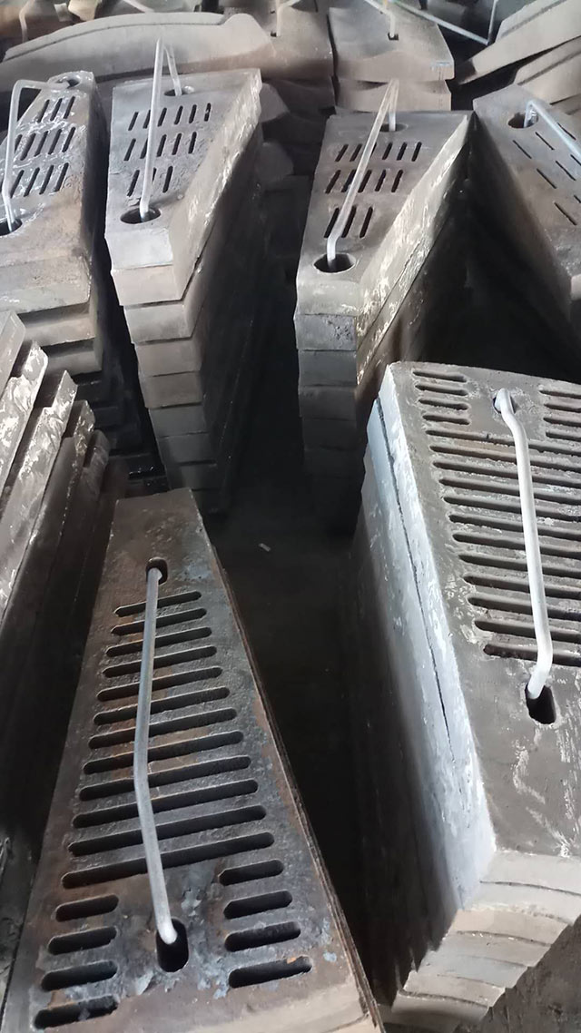 ���i��r��